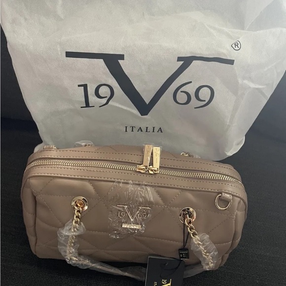 19V69 ITALIA By Alessandro Versace Pebble Texture Faux Leather Tote Dark Beige - Picture 1 of 5